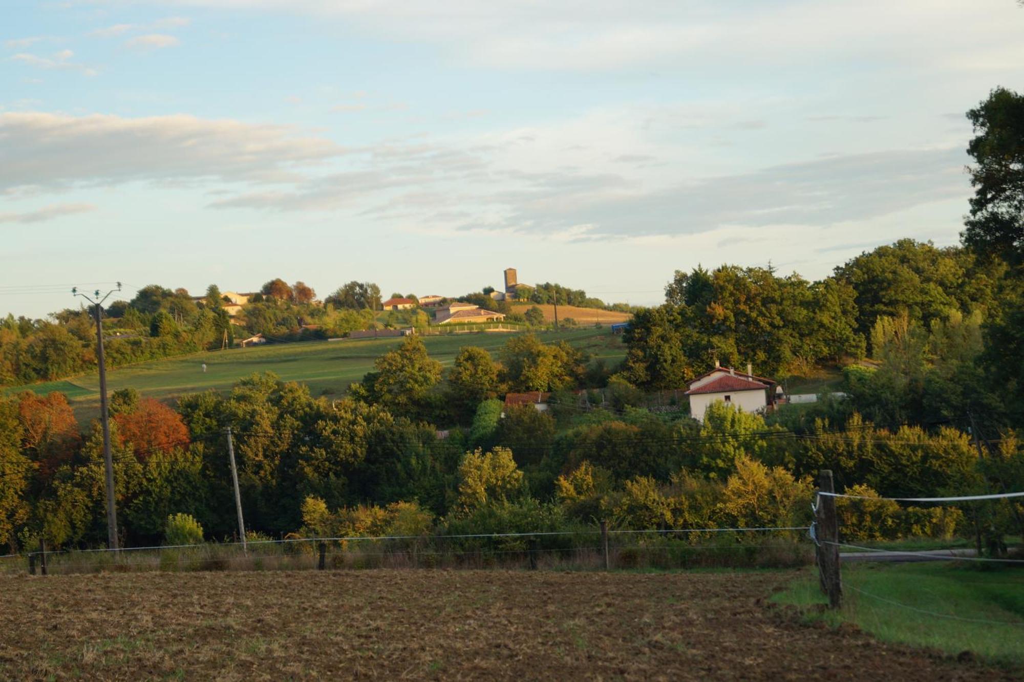 Le Gavachon Panzió Leboulin Kültér fotó